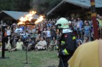 FeuerwehrImEinsatzAmKeltenfestSchwarzenbachFotoPrinzSCHNAPPENat.JPG