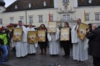 VerleihungBeimAdventKlostermarktHeiligenkreuzFotoAnnemariePrinzSchnappenAt.JPG