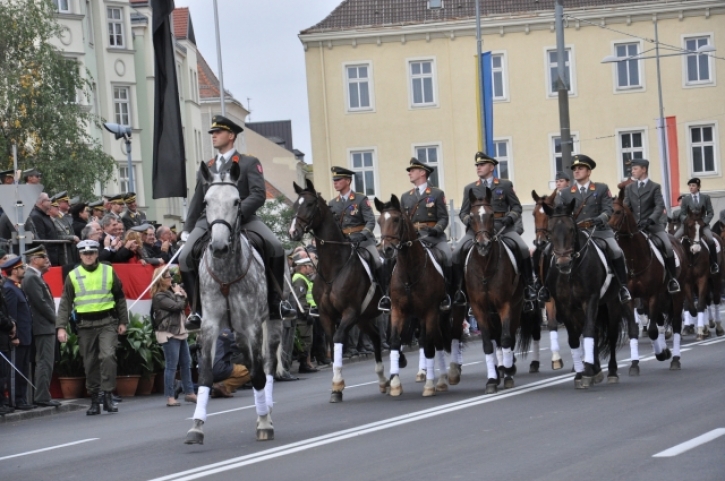 ReiterFaehnricheMilakWr.NeustadtFotoPrinz