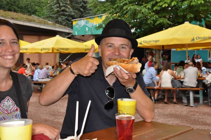 FestivalbesucherAllesErdbeere2018WiesenFotoPrinzSCHNAPPENat