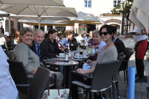 CafeFerstlWienerNeustadtAproposPferdFruehstueckFotoPrinz