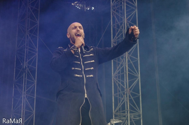 NovaRockBeastInBlackFotoRaMaR