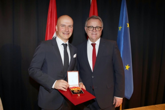 MarioSchwannKomturkreuzFotoBgldLandesmedienservice