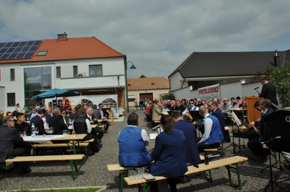 FeierInPoettelsdorfEroeffnungGemeindeFotoPrinzSCHNAPPENat