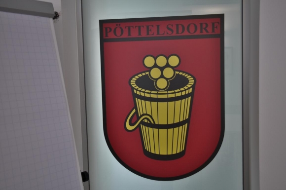 PoettelsdorferWappenFotoPrinzSCHNAPPENat