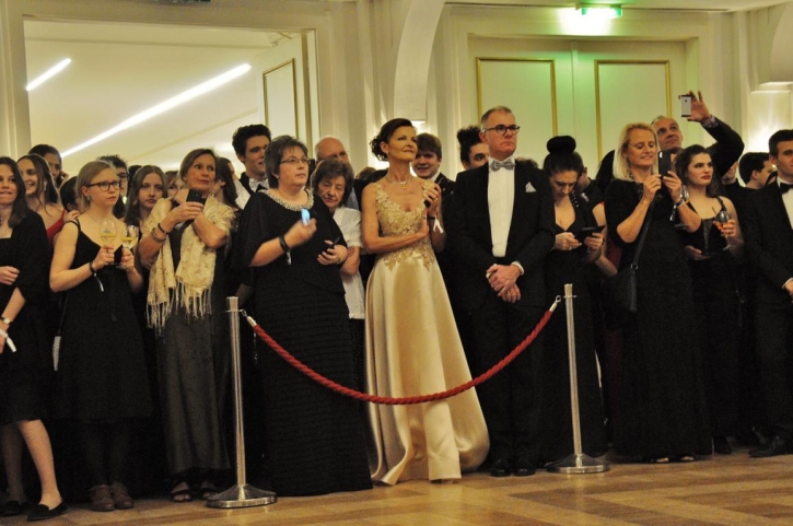 Hegelball2019DrippingInJewelsFotoPrinzSCHNAPPENat