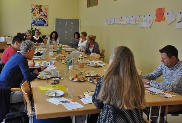 2017BadenOesterreichHilfswerkPressegespraechFotoPrinzSCHNAPPENat