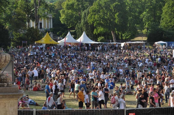 SchlossparkEsterhazyEisenstadtFestivalbesucherFotoWilhelmBoehm