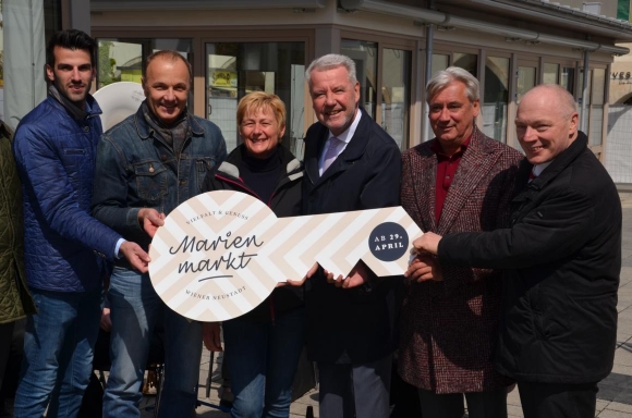 MarienMarktAmHauptplatzInWienerNeustadtFotoPeWoe