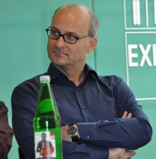MatzkaClemensSpieltWixerDerZerrisseneJohannNestroyFotoAnnemariePrinz