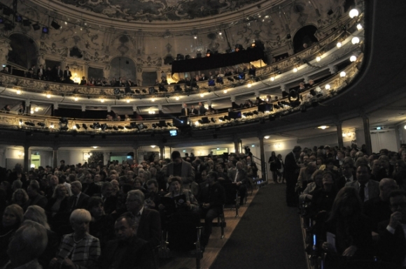 TheatersaalRonacherFotoAnnemariePrinz