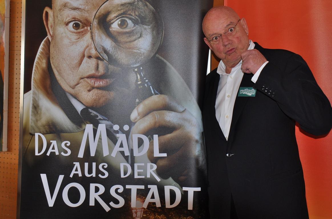 WolfgangBoeckSpieltSchnoferlInDasMaedlAusDerVorstadtFotoPrinzSCHNAPPENat