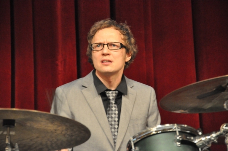 SerafinaMartinWeningerDrumsFotoPrinz