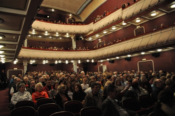 AlexanderGoebelPublikumWrNeustadtFotoAnnemariePrinz