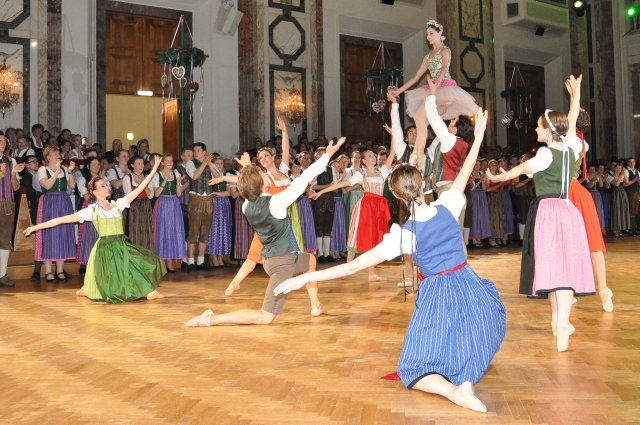 OesterreichischesStaatsballetfotoAnnemariePrinz