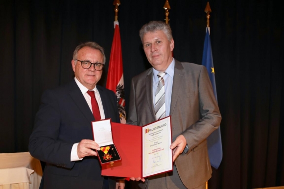 HansNiesslHerbertBrettlEhrenzeichenFotoBgldLandesmedienservice