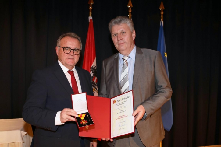 HansNiesslHerbertBrettlEhrenzeichenFotoBgldLandesmedienservice