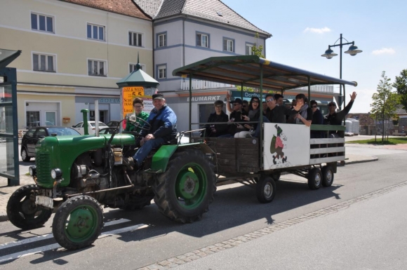 BesucherRechnitzShutlleWeinidylleFotoPrinzSCHNAPPENat