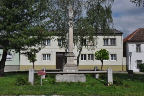 MariaKroenungssaeuleWindenFotoAnnemariePrinz