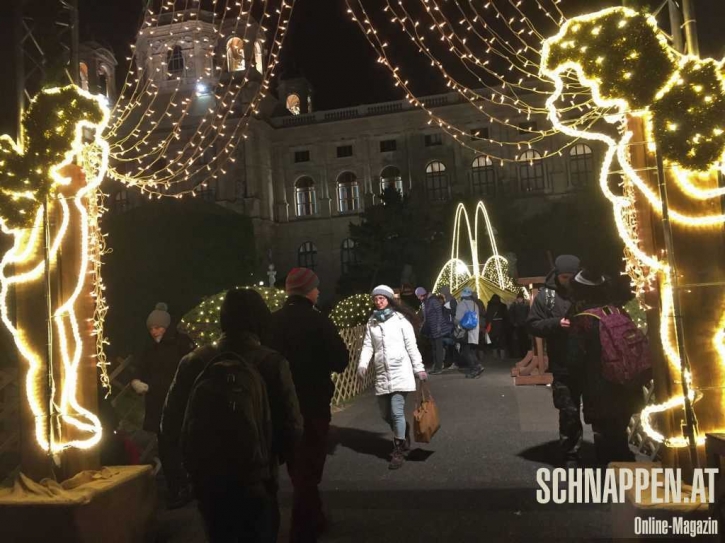 Bis26DezembergeoeffnetWeihnachtsdorfWienFotoPrinzSCHNAPPENat