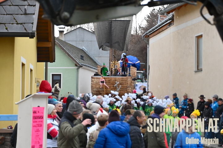 PiratenSchiffInMaiersdorfFotocPrinzSCHNAPPENat