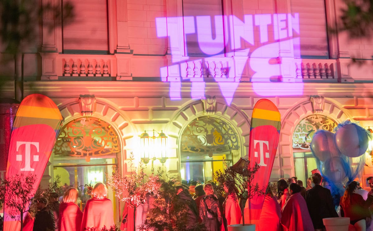 TuntenballFotocBernhardSchindlerRosaLilaPantherInnen7