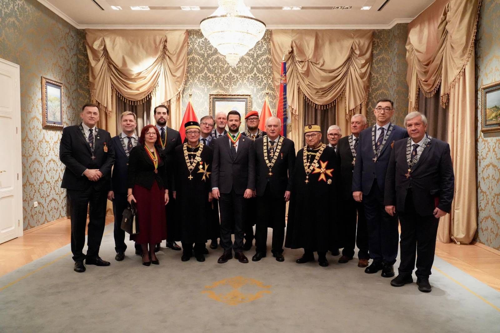 MontenegroFotocWeinritterorden