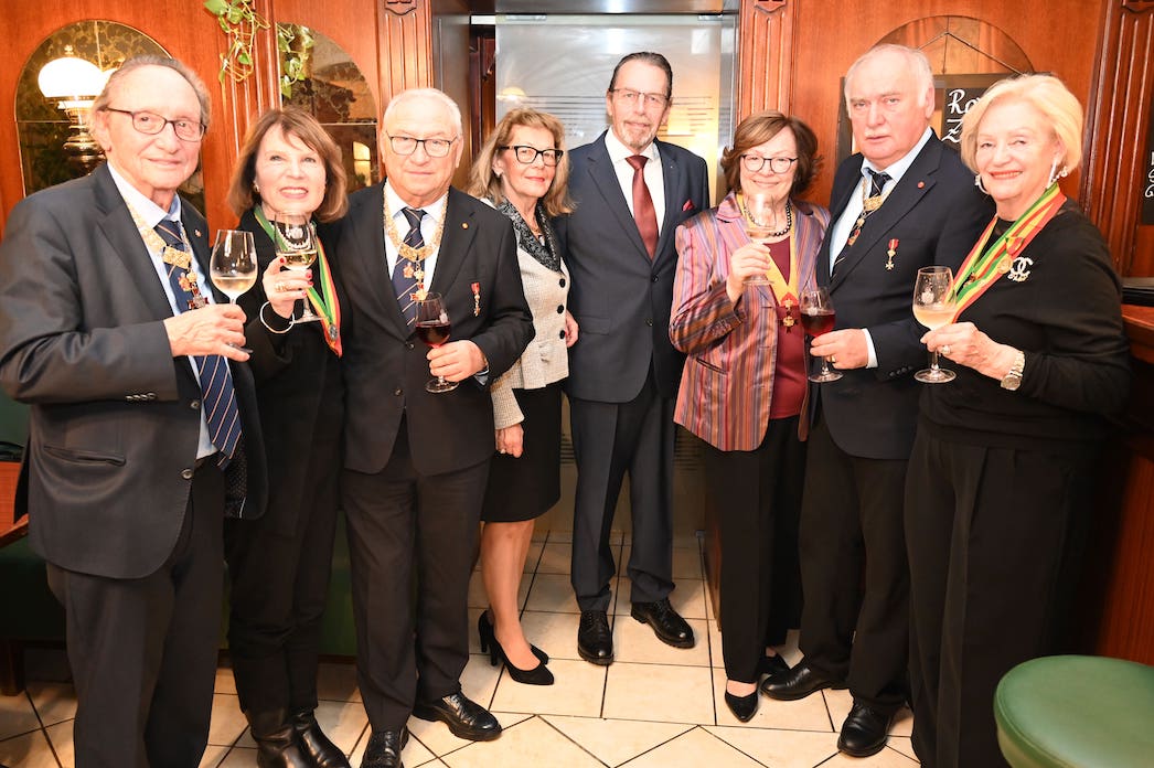 Nach dem diplomatischen Neujahrsempfang des Europäischen Weinritterodens in Eisenstadt. Foto: (c) Europäischer Weinritterorden OrdoEquestris2026FotocWeinritterorden