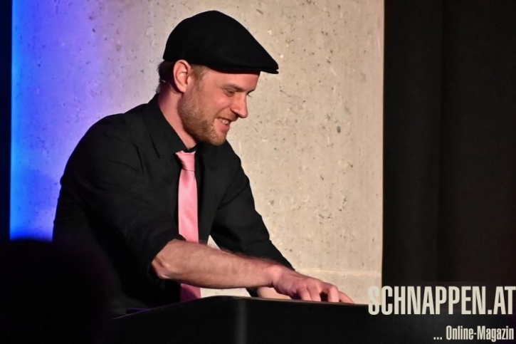 MatthiasEllingerPianistFotoPrinzSCHNAPPENat