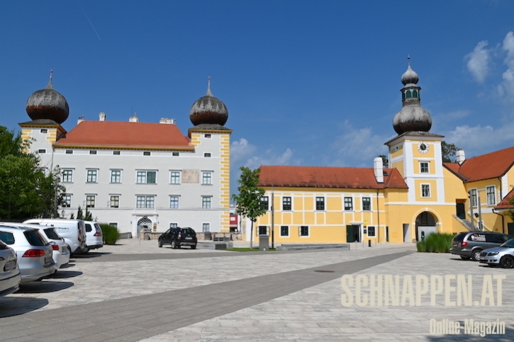 SchlossKottingbrunnMitGemeindeFotoPrinzSCHNAPPENat