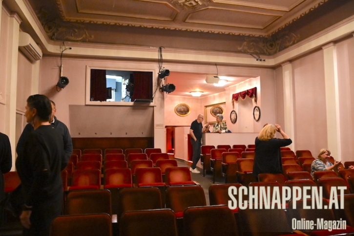 TheatersaalTheaterForumCenterWienFotoPrinzSCHNAPPENat