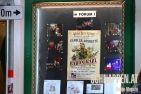 TheaterCenterForumAnkuendigungVorDemTheaterFotoPrinzSCHNAPPENat