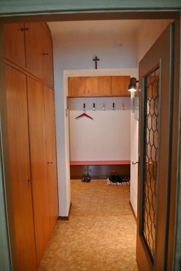 VorraumFreundlicheWohnungBlickVonDerKuecheAusFotoPrinzSCHNAPPENat