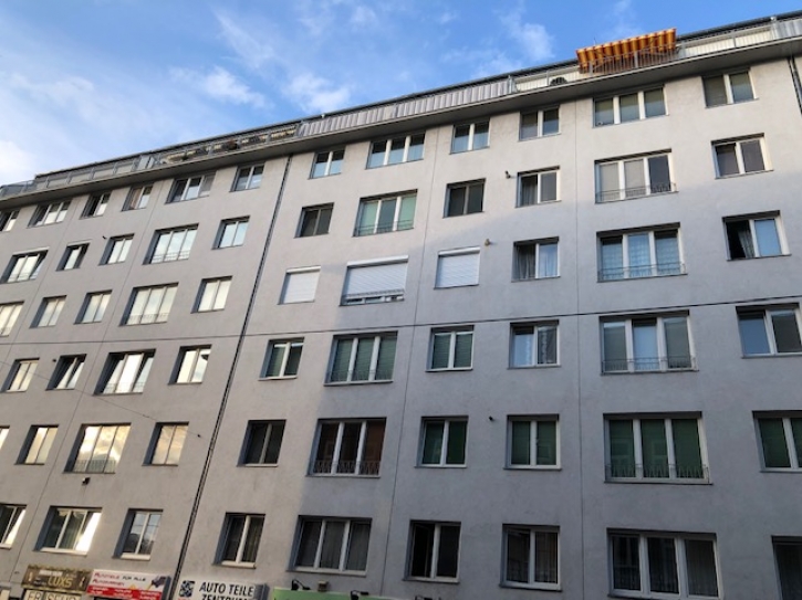 WohnungLeystrasse1200Wien4StockAussenrollladen