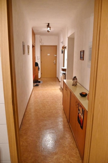 VorraumSauberGrossGepflegtFotoPrinzSCHNAPPENat